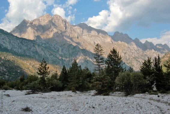 Valbona (Albanische Alpen)