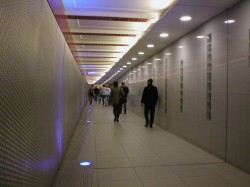 Mäusetunnel - U-Bahn-Station Stadtmitte Der "Mäusetunnel" in der Berliner U-Bahn-Station "Stadtmitte"